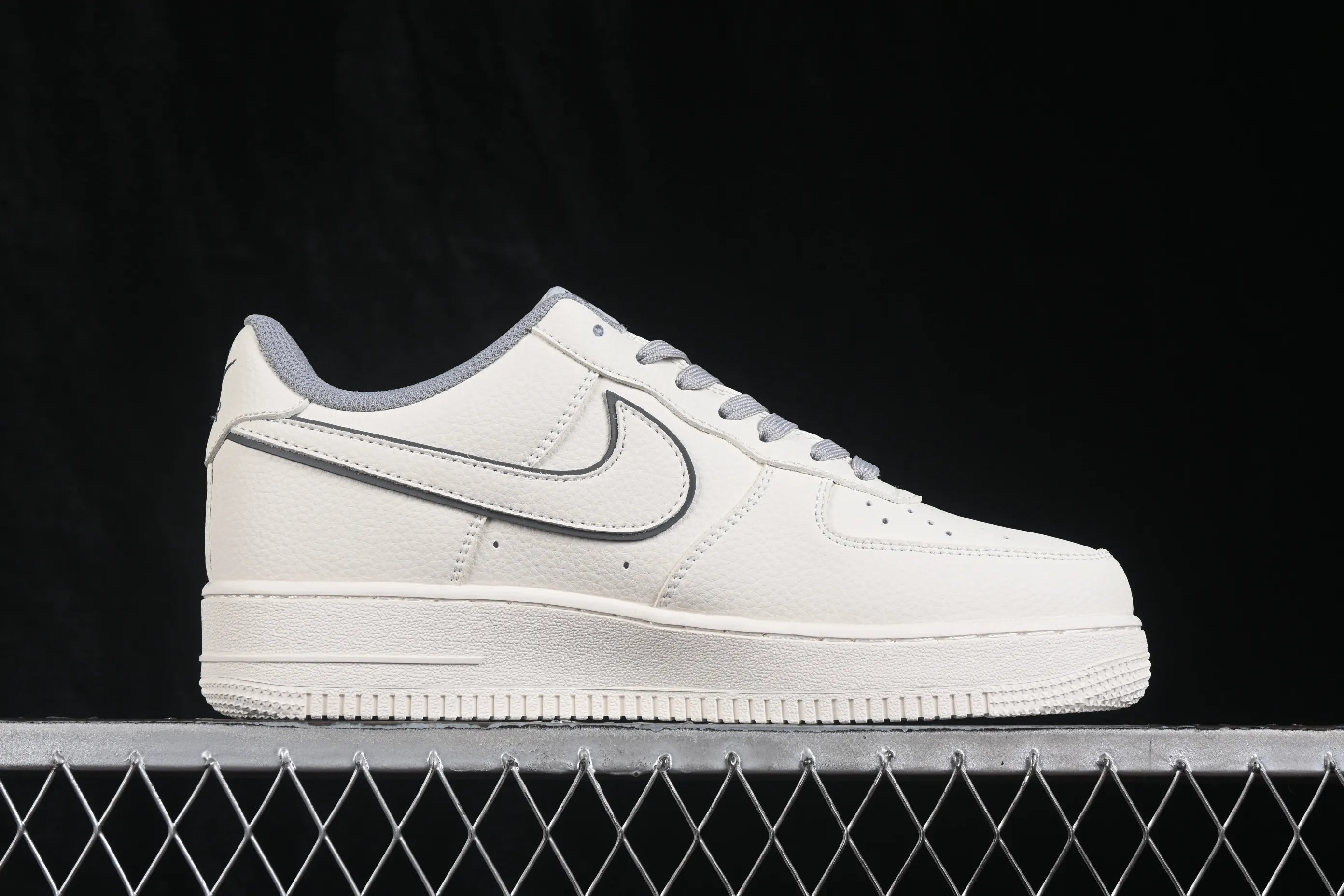 All categories Nk Air Force 1 Air Force series Nk Air Force 1 Low Air Force low-top Nike Air Force 1'07 Low joint model Air Force 1 low-top casual sneakers MM3399-828